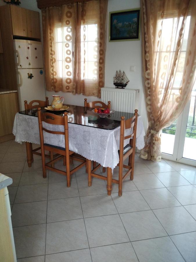 Elenh House Apartment อาร์กอสโตลี ภายนอก รูปภาพ